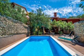 Apartments Percan with Pool